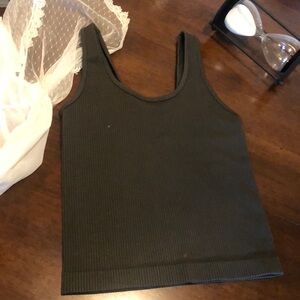 Ribbed tank